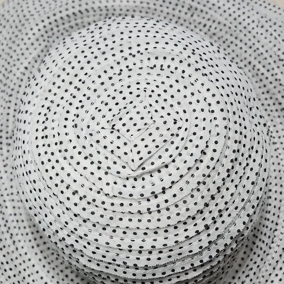 Wallaroo Hat Company Scrunchie Hat - Picture 9 of 12